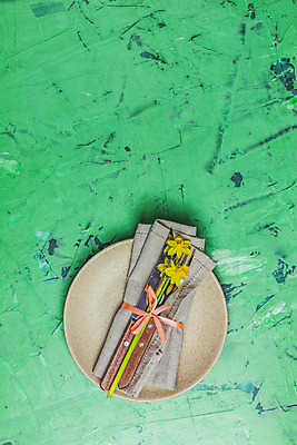 포토 JPG 해외이미지 식기 접시 음식 백그라운드 포크 탁자 사람없음 목재 장식 컵 초록색 파란색 세트 꼬리표 우주 요식업 식당 식사 저녁식사 수확 흰색 기구 시골 칼 우아함 은색 정상 서비스 메뉴 냅킨 대리석 서빙 설정 옛날 콘크리트 파스텔톤 스타일 해외202008 해외포토 나무 산업 컬러 가구 컨셉 농업 재료 라벨 상점 파일형식