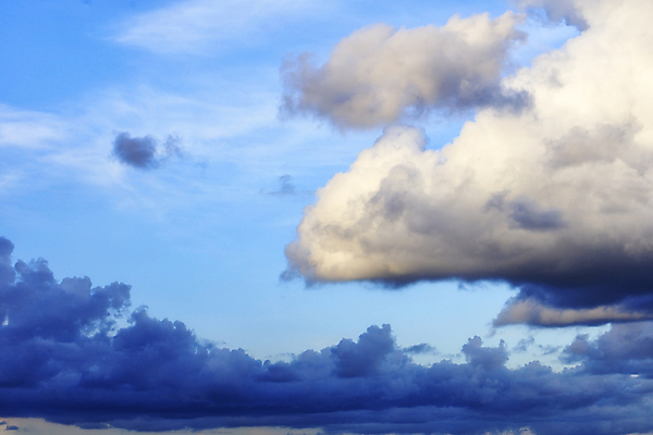 포토 JPG 해외이미지 구름 백그라운드 패턴 자연 하늘 바람 날씨 풍경 사람없음 파란색 햇빛 쌓기 검은색 어둠 힘 새벽 회색 모임 광선 분위기 위험 수집 질감 폭풍 무거움 설정 빛망울 격파 뇌우 폭풍우 힘찬 수평선 해외202008 해외포토 자연요소 컬러 컨셉 무늬 모션 빛 태양 비_날씨 무게 자연재해 생태계 파일형식