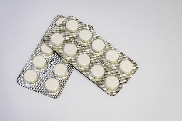 포토 JPG 해외이미지 템플릿 디자인 산업 과학 백그라운드 포장 건강 병원 사람없음 치료 세트 상자 알약 약 공백 고통 흰색 질병 상품 컨테이너 약국 오브젝트 처방 팩 패키지 테라피 중독 조제 고립 돌봄 복용 볼록 약사 진통제 항생제 해외202008 해외포토 감정 컬러 컨셉 의학 모션 뷰티 화장품 만들기 파일형식