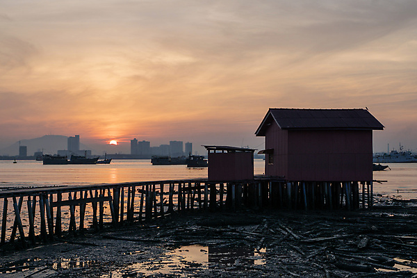 포토 JPG 해외이미지 아시아 문화 바다 섬 백그라운드 건축양식 휴가 주택 동양인 풍경 사람없음 컬러풀 중국 도시 역사 재산 방파제 타운 동쪽 말레이시아 옛날 해외202008 해외포토 공공시설 건축 나라 컬러 인종 건물 금융 방향 파일형식