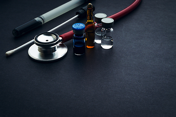 포토 JPG 해외이미지 아이콘 직업 과학 백그라운드 유니폼 일러스트 청진기 건강 병원 가면 사람없음 치료 약 건강관리 자료 고통 장비 환자 간호사 의사 공구 하트 긴급 수술 맥박 보호 질병 심볼 측정 외과 돌봄 심장병 업데이트 카피스페이스 해외202008 해외포토 모양 옷 감정 컨셉 의학 의료기기 모션 관리 공백 의료진 도구 파일형식