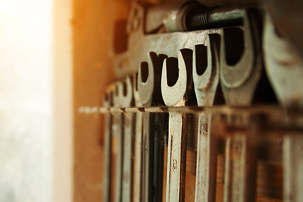 포토 JPG 해외이미지 산업 벽 백그라운드 비즈니스 탁자 주택 사람없음 목재 세트 상자 상점 금속 기계 장비 수확 기구 도구 공구 스패너 작업실 수리 철 서비스 부식 질감 복고 고정 정비공 헛간 그런지 옛날 차고 철강 하드웨어 스타일 많음 해외202008 해외포토 나무 가구 컨셉 농업 재료 재질 건물 컴퓨터 기술자 저장고 파일형식