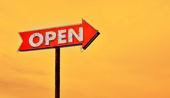 포토 JPG 해외이미지 디자인 백그라운드 비즈니스 사람없음 빨간색 빛 상점 식당 일몰 수확 바 오픈 심볼 사인 네온 환영 옛날 해외202008 해외포토 컬러 농업 노을 파일형식