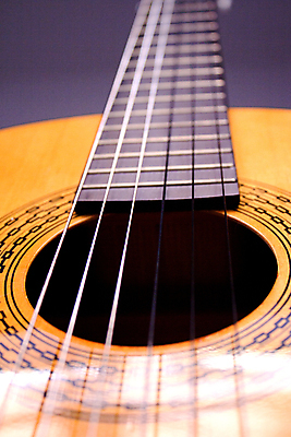 포토 JPG 해외이미지 모양 전통 줄 음악 백그라운드 신체 부분 놀이 미술 여러명 사람없음 목재 갈색 어둠 소리 수확 기구 기타 클래식 묘사 복고 오디오 히스패닉 뮤지컬 블루스 스페인어 철강 플라멩코 해외202008 해외포토 나무 예술 컬러 다수 컨셉 농업 재료 현악기 문화예술 사람 전자제품 세계문화유산 파일형식