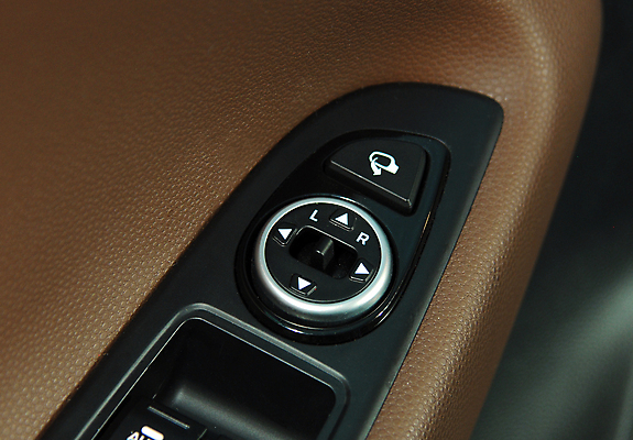 포토 JPG 해외이미지 부분 교통시설 모션 자동차 실내 손잡이 안전 사람없음 내부 검은색 거울 장비 판넬 운전사 고급 속도 승객 문고리 시스템 난방 스위치 계기판 자동 제어 스타일 해외202008 해외포토 직업 육상교통 컬러 교통 컨셉 문 시설 파일형식