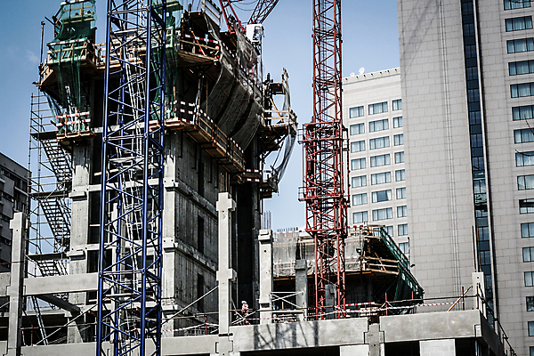 포토 JPG 해외이미지 산업 비즈니스 건축양식 부동산 노동자 새로움 바닥 주택 사람없음 야외 건물 고층빌딩 블록 장비 건설현장 성장 도시 업무 작업 센터 재산 큼 기중기 상업 공학 폴란드 발판 개발 건축업자 철강 콘크리트 바르샤바 해외202008 해외포토 직업 건축물 교육 건축 유럽 컨셉 건설업 빌딩 금융 중장비 크기 파일형식