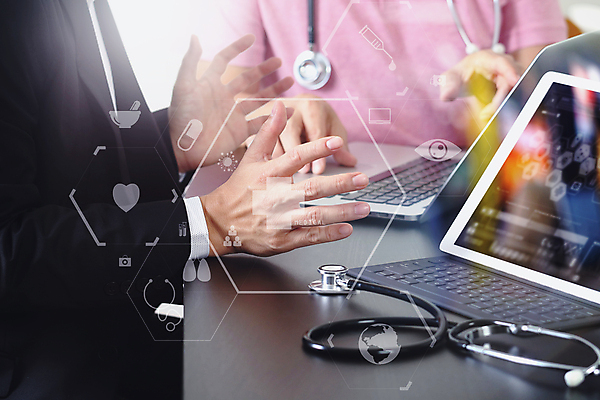 포토 JPG 해외이미지 손 교육 줄기 과학 백그라운드 비즈니스 청진기 세포 건강 병원 사람없음 노트북 스마트폰 컴퓨터 사무실 알약 약 스크린 자료 장비 간호사 의사 흰색 업무 DNA 스마트 책상 생물학 보험 조제 돌봄 유전 해외202008 해외포토 식물 컬러 가구 컨셉 의학 의료기기 모션 신체부위 전자제품 핸드폰 스마트기기 의료진 작업 생명공학 만들기 파일형식