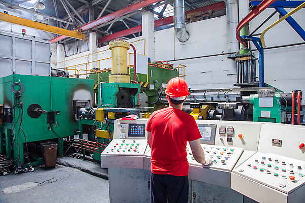 포토 JPG 해외이미지 식물 산업 비즈니스 창문 공장 노동자 사람없음 옆모습 문 상점 금속 기계 장비 기구 업무 작업 판넬 작업실 제조 철 묘사 파이프 언론 튜브 기어 계기판 그런지 알루미늄 운영자 자동 제어 해외202008 해외포토 직업 뷰포인트 공업 재질 파일형식