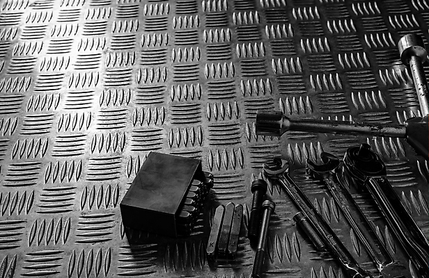 포토 JPG 해외이미지 접시 디자인 알파벳 산업 백그라운드 표면 추상 주택 사람없음 세트 상자 상점 금속 검은색 장비 견과류 흰색 도구 스패너 펀치 거친 작업실 은색 천 철 심볼 서비스 질감 체크무늬 볼트 언론 펜치 시트 우표 DIY 유지 옛날 철강 하드웨어 레터링 해외202008 해외포토 식기 영어 컬러 무늬 모션 재질 취미 건물 컴퓨터 공구 직물 파일형식