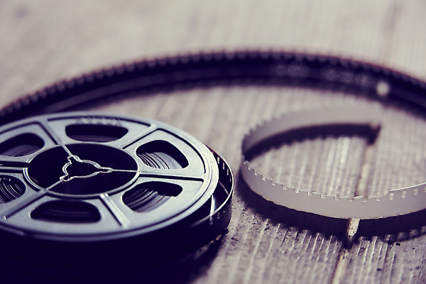 포토 JPG 해외이미지 산업 조각 백그라운드 모션 미술 사람없음 목재 빛 카메라 검은색 장비 추위 수확 흰색 영화관 극장 필름 영화 오브젝트 그림 복고 롤 테이프 실타래 영사기 동영상 얼레 할리우드 부정적 옛날 해외202008 해외포토 나무 감정 컬러 농업 재료 문화예술 문구용품 전자제품 로스앤젤레스 파일형식