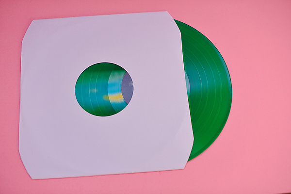 포토 JPG 해외이미지 음악 사람없음 소리 수확 덮개 기록 원형 클래식 플라스틱 앨범 향수 오브젝트 복고 오디오 아날로그 소매 비닐 고립 옛날 해외202008 해외포토 도형 컨셉 농업 재질 문화예술 전자제품 화장품 뚜껑 파일형식