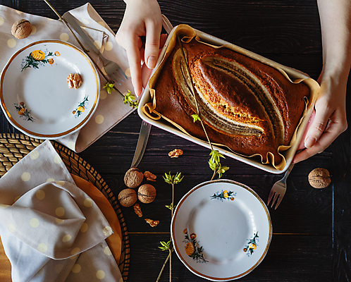 포토 JPG 해외이미지 식기 접시 손 음식 빵 백그라운드 탁자 주방용품 디저트 주택 바나나 건강 요리 사람없음 목재 장식 갈색 케이크 초콜릿 검은색 저녁식사 빵집 견과류 껍질 시골 신선 달콤 맛 아침식사 정상 자르기 굽기 냅킨 호두 머핀 타르트 페스츄리 핸드메이드 맛있는 해외202008 해외포토 나무 컬러 가구 생활용품 컨셉 과일 재료 모션 건물 신체부위 상점 식사 구이 파이_빵 파일형식