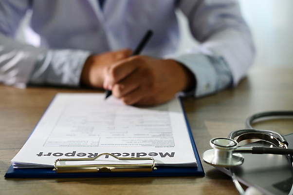 포토 JPG 해외이미지 아이콘 컨셉 십자가 인터넷 일러스트 청진기 건강 병원 사람 사람없음 치료 노트북 컴퓨터 알약 약 디지털 자료 진료 시험 환자 의사 정보 네트워크 역사 입장 심볼 사인 보고서 서식 문서 파일 전자 시스템 온라인 돌봄 해외202008 해외포토 교육 의학 의료기기 모션 전자제품 의료진 파일형식