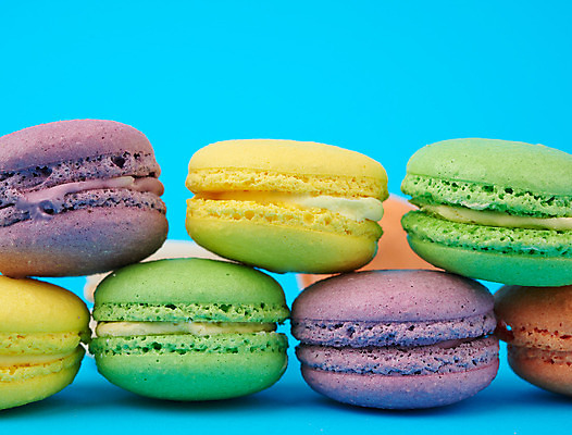 포토 JPG 해외이미지 디저트 사람없음 파란배경 마카롱 맛있는 해외202008 해외포토 음식 백그라운드 파란색 파일형식