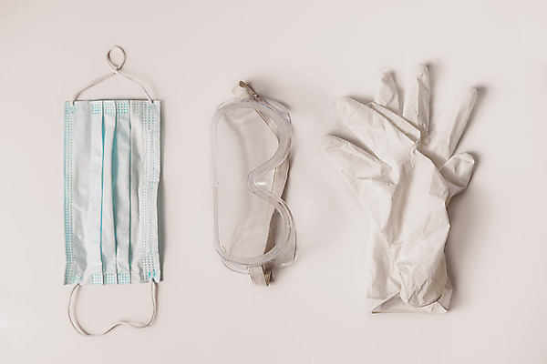 포토 JPG 해외이미지 안경 장갑 컨셉 건강 사람없음 약 펼침 추위 비행 그룹 바이러스 보호 오브젝트 감염 박테리아 해외202008 해외포토 잡화 의학 모션 파일형식