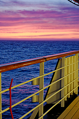 포토 JPG 해외이미지 구름 파도 바다 여행 백그라운드 오렌지 자연 하늘 휴가 산 풍경 사람없음 야외 물 여름 파란색 관광지 빛 컬러풀 햇빛 태양 노란색 일출 황혼 일몰 새벽 만 황무지 저녁 숲 알래스카 수평선 해외202008 해외포토 자연요소 계절 컬러 과일 노을 미국 야간 생태계 파일형식