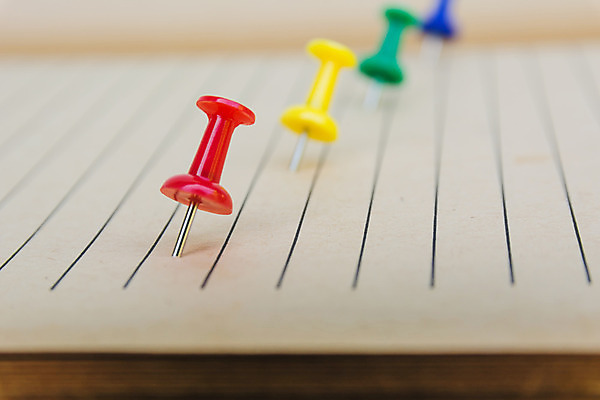 포토 JPG 해외이미지 템플릿 디자인 종이 백그라운드 스티커 비즈니스 팜플렛 사람없음 책 파란색 세트 사무실 우주 쪽지 공백 정보 덮개 흰색 신용카드 발표 메시지 압정 방향 편지지 오브젝트 페이지 공지사항 시트 거짓 목록 조언 목업 해외202008 해외포토 컬러 금융 사무용품 뚜껑 편지 파일형식