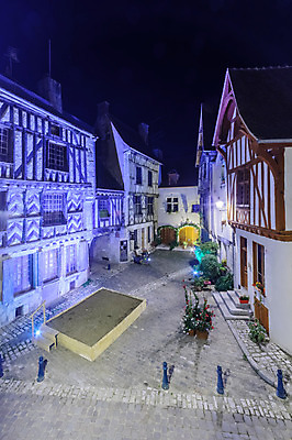 포토 JPG 해외이미지 전통 유럽 벽 여행 건축양식 거리 주택 사람없음 건물 도시풍경 마을 프랑스 골동품 기둥 도시 중세 역사 야간 메인 정사각형 장면 타운 프랑스어 로스앤젤레스 랜드마크 옛날 해외202008 해외포토 자연요소 도형 문자 건축물 건축 나라 풍경 미국 파일형식