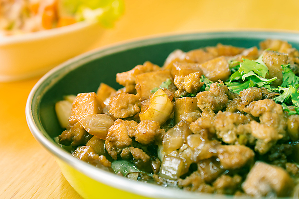 포토 JPG 해외이미지 음식 양파 마늘 돼지고기 요리 사람없음 저녁식사 샐러드 튀김 고명 양념 고수 맛 아침식사 설탕 먹기 메뉴 향기 냄새 소금 건강식 악취 점심식사 맛있는 해외202008 해외포토 컨셉 채소 모션 육류 식사 향신료 파일형식