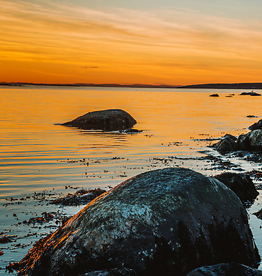 포토 JPG 해외이미지 유럽 호수 모래 바다 여행 건축양식 자연 하늘 휴가 주택 등대 노르웨이 국립공원 풍경 해변 사람없음 야외 물 여름 파란색 일몰 낭만 바위 다발 포트 내추럴 다도해 돌무덤 스칸디나비아 해외202008 해외포토 자연요소 계절 공원 건축 나라 컬러 컨셉 건물 노을 돌_바위 무덤 생태계 파일형식