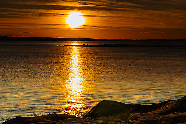 포토 JPG 해외이미지 유럽 호수 모래 바다 여행 건축양식 자연 하늘 휴가 주택 등대 노르웨이 국립공원 풍경 해변 사람없음 야외 물 여름 파란색 일몰 낭만 바위 다발 포트 내추럴 다도해 돌무덤 스칸디나비아 해외202008 해외포토 자연요소 계절 공원 건축 나라 컬러 컨셉 건물 노을 돌_바위 무덤 생태계 파일형식