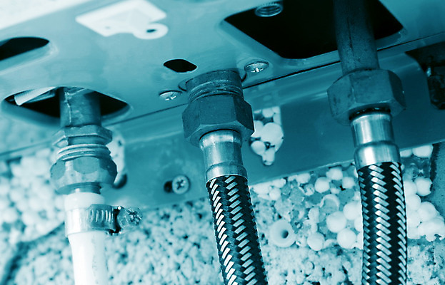 포토 JPG 해외이미지 백그라운드 겨울 가정 불 주택 따뜻함 사람없음 야외 물 파란색 빛 금속 장비 에너지 뜨거움 난방기 버너 오브젝트 파이프 탱크 가스 난방 온도 내추럴 보일러 철강 화상 해외202008 해외포토 자연요소 계절 컬러 재질 건물 상처 난방용품 파일형식