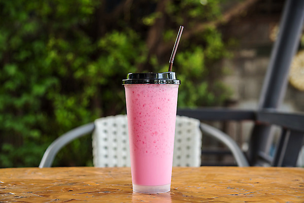 포토 JPG 해외이미지 음료 딸기 디저트 빨대 사람없음 카페 해외202008 해외포토 음식 과일 상점 파일형식