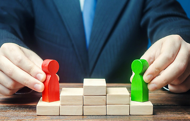 포토 JPG 해외이미지 직업 회사 비즈니스 CEO 사다리 노동자 기술 사람없음 머리 힘 경쟁 성장 비즈니스맨 선택 감독 대표 선거 종업원 리더 싸움 위치 시스템 승진 대회 책임자 경영 고용 정부 정치 투쟁 치프 해외202008 해외포토 남자 컨셉 모션 신체부위 구직 도구 직장인 민주주의 채용 파일형식