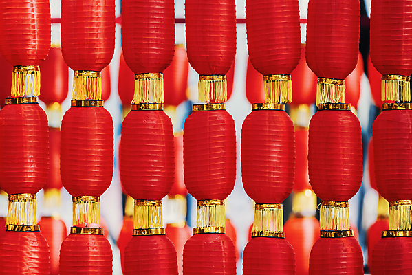 포토 JPG 해외이미지 전통 디자인 행복 아시아 종교 종이 문화 여행 백그라운드 휴가 새로움 기념 매달리기 미술 동양인 이벤트 사람없음 장식 빨간색 빛 축제 중국 등불 램프 축하 인사 행운 재산 연도 심볼 타운 동쪽 숭배 많음 해외202008 해외포토 감정 나라 컬러 컨셉 모션 문화예술 조명 인종 금융 예절 도시 방향 파일형식