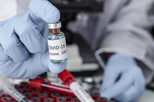 포토 JPG 해외이미지 여자 과학 장갑 백그라운드 컨셉 청진기 건강 병원 주사기 사람없음 파란색 약 건강관리 환자 의사 잡기 실험실 바이러스 질병 분석 어깨 생물학 감염 슛 미생물 튜브 주사약 돌봄 백신 전염병 항생제 해외202008 해외포토 잡화 교육 컬러 의학 의료기기 모션 생물 실험 관리 사람 신체부위 의료진 파일형식