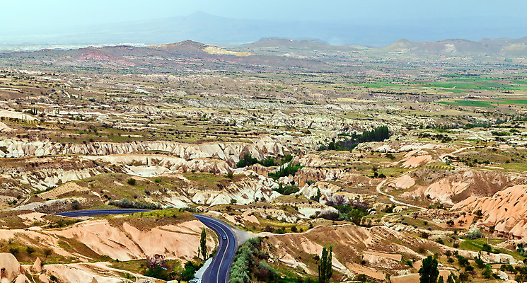 포토 JPG 해외이미지 공원 아시아 여행 자연 산 파노라마 카파도키아 국립공원 풍경 사람없음 여름 계곡 일몰 바위 역사 동굴 언덕 부식 화산 장면 사암 동쪽 칠면조 내추럴 전국 지질학 해외202008 튀르키예 해외포토 계절 공공시설 교육 나라 조류 촬영기법 노을 돌_바위 방향 생태계 파일형식