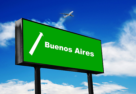 포토 JPG 해외이미지 도로 여행 백그라운드 컨셉 비즈니스 가이드 텍스트 하늘 휴가 휴식 화살 비행기 사람없음 야외 초록색 파란색 글로벌 흰색 시간 선택 방향 사인 아르헨티나 대패 방법 해외202008 해외포토 직업 길 컬러 항공교통 교통시설 대중교통 남아메리카 파일형식