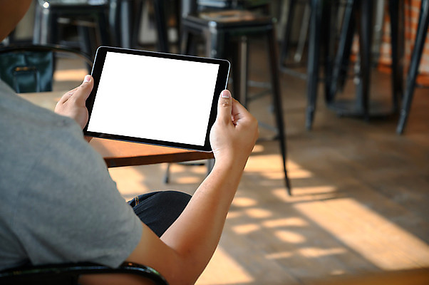 포토 JPG 해외이미지 직업 손 남자 백그라운드 컨셉 인터넷 비즈니스 통신 손가락 모바일 직장 사람 성인 사람없음 노트북 스마트폰 컴퓨터 사무실 독서 알약 디지털 스크린 검은색 공책 자료 웹 터치 정보 흰색 가리킴 잡기 업무 작업 비즈니스맨 무선전화기 분석 전자 패드 터치스크린 해외202008 해외포토 컬러 회사 모션 문구용품 손짓 신체부위 전자제품 핸드폰 스마트기기 약 직장인 전화기 파일형식