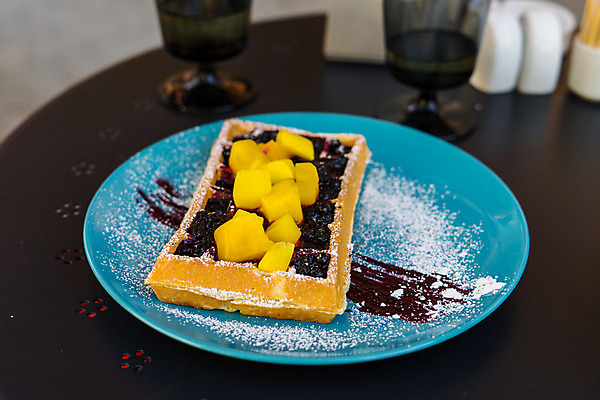 포토 JPG 해외이미지 접시 열매 음식 백그라운드 과일 자연 딸기 아침 디저트 건강 키위 사람없음 빨간색 파란색 노란색 와인 초콜릿 식사 흰색 신선 황금 달콤 맛 아침식사 설탕 먹기 민트 크림 유기농 블루베리 벨기에 산딸기 망고 블랙베리 와플 내추럴 점심식사 페스츄리 핸드메이드 맛있는 해외202008 해외포토 주간 식물 식기 웰빙 빵 컬러 컨셉 모션 주류 허브 열대과일 생태계 서유럽 파일형식