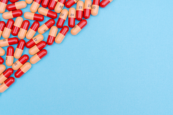 포토 JPG 해외이미지 백그라운드 컨셉 건강 병원 사람없음 치료 알약 약 고통 약초 질병 컨테이너 약국 오브젝트 처방 중독 조제 보충 돌봄 진통제 항생제 해외202008 해외포토 감정 산업 의학 모션 풀_식물 만들기 파일형식