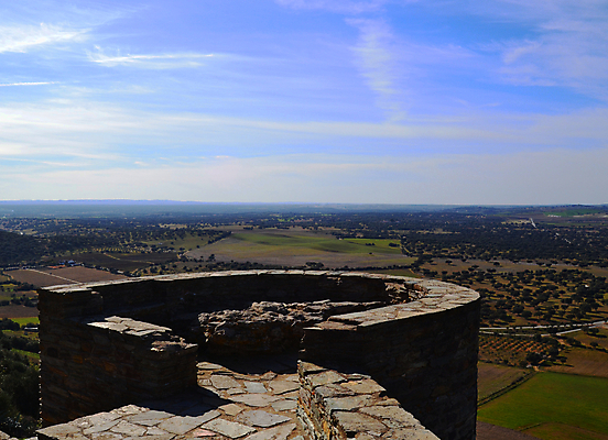 포토 JPG 해외이미지 나무 구름 유럽 여행 백그라운드 밭 건축양식 자연 하늘 잉글랜드 산 거리 주택 안테나 파노라마 풍경 사람없음 야외 건물 초록색 물 여름 파란색 마을 환경 계곡 침묵 일몰 바위 시골 도시 황무지 숲 언덕 타운 스카이라인 옛날 절정 해외202008 해외포토 자연요소 식물 건축물 계절 건축 나라 컬러 농업 통신 영국 촬영기법 노을 소리 돌_바위 생태계 파일형식
