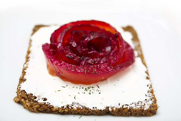 포토 JPG 해외이미지 모양 꽃 음식 빵 치즈 건강 어류 사람없음 검은색 신선 해산물 활 토스트 연어 딜 비트 절임 해외202008 해외포토 식물 컬러 채소 유제품 수중동물 파일형식