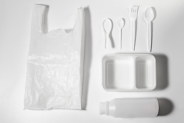 포토 JPG 해외이미지 산업 음식 캠페인 백그라운드 포크 가방 포장 자연 빨대 사람없음 컵 경제 세계 건강관리 환경 주방 숟가락 재활용 금지 도시 원형 오염 쓰레기 폐기물 플라스틱 하락 심볼 오브젝트 사인 에코 생태계 문제 지구온난화 유지 그만 무료 생태학 해외202008 해외포토 도형 식기 잡화 교육 컨셉 재질 수저 건강 관리 친환경 기후변화 파일형식