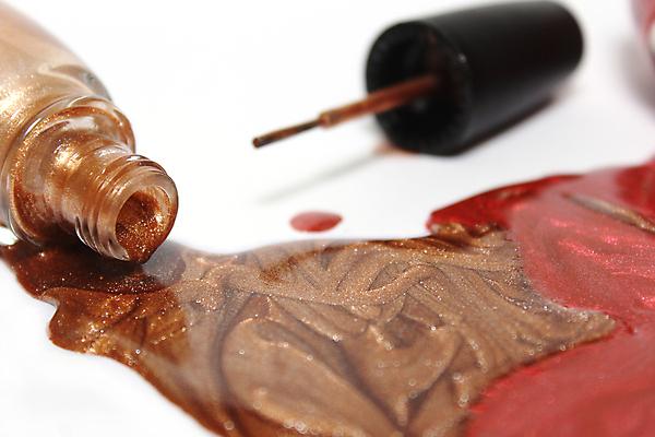 포토 JPG 해외이미지 유리 추상 미술 사람없음 빨간색 빛 컬러풀 갈색 유행 상점 금속 페인트 화장품 흰색 직물 붓 못 오픈 화려 액체 황금 떨어짐 컨테이너 손톱관리 실크 천 매니큐어 만들기 광택 고립 구리 니스 스타일 해외202008 해외포토 산업 컬러 컨셉 무늬 모션 재질 문화예술 뷰티 공구 원소 네일아트 파일형식