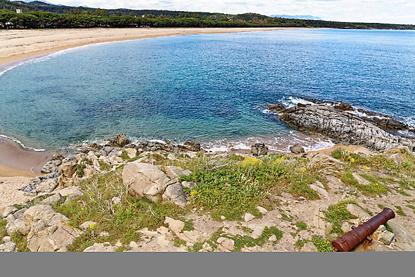 포토 JPG 해외이미지 유럽 모래 바다 섬 여행 백그라운드 건축양식 자연 하늘 휴가 풍경 사람없음 야외 건물 물 여름 파란색 탑 이탈리아 만 성 지중해 스페인어 터키석 해외202008 해외포토 자연요소 건축물 계절 건축 나라 컬러 보석 생태계 파일형식