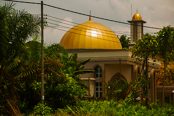 포토 JPG 해외이미지 구름 전통 아시아 문화 건축양식 창문 지붕 주택 동양인 사람없음 야외 건물 목재 문 계단 마을 수확 발코니 시골 춤 재산 이슬람교 부족 말레이시아 옛날 이국적 해외202008 해외포토 자연요소 나무 건축물 건축 나라 종교 컨셉 농업 재료 문화예술 인종 금융 파일형식
