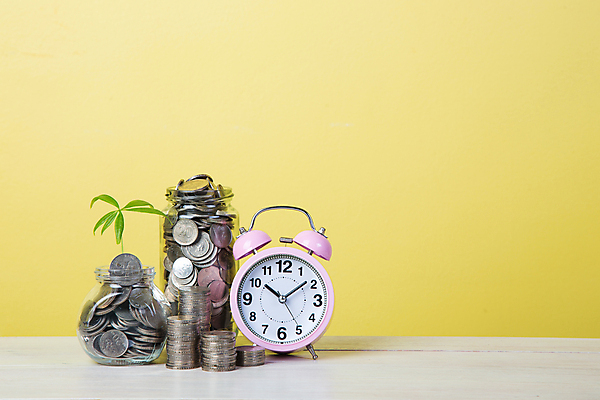 포토 JPG 해외이미지 백그라운드 컨셉 돈 비즈니스 휴가 미래 사람없음 금융 경제 동전 성장 시간 투자 이익 대출 관심 수입 연금 예산 자금 과세 해외202008 해외포토 재산 세금 파일형식