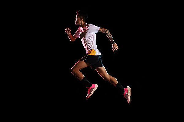 포토 JPG 해외이미지 백인 1 남자 실루엣 아시아 스포츠 포즈 백그라운드 신체 태국 건강 사람 동양인 성인 두명 옆모습 운동복 달리기 조깅 운동 일본 검은색 중국 경쟁 인도인 가득함 연습 출발 슛 길이 고립 달리기선수 전력질주 해외202008 해외포토 서양인 외국인 옷 나라 뷰포인트 컬러 컨셉 모션 촬영기법 인종 육상선수 파일형식