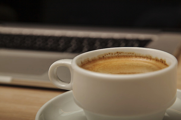 포토 JPG 해외이미지 종이 커피 음료 음식 백그라운드 비즈니스 탁자 직장 사람없음 목재 컵 빛 컴퓨터 사무실 우주 쪽지 공책 공백 머그컵 정보 수확 달력 흰색 키보드 업무 메시지 정상 쥐 책상 문서 페이지 질서 옛날 공급 카피스페이스 해외202008 해외포토 나무 식기 컬러 가구 농업 회사 재료 문구용품 전자제품 예절 작업 설치류 파일형식