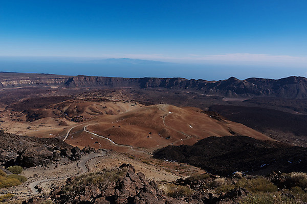 포토 JPG 해외이미지 공원 유럽 여행 백그라운드 자연 하늘 휴가 산 파노라마 풍경 사람없음 야외 파란색 계곡 검은색 하이킹 바위 시골 스페인 정상 혀 언덕 화산 용암 내추럴 전국 절정 해외202008 해외포토 공공시설 나라 컬러 레저 촬영기법 돌_바위 입 생태계 파일형식