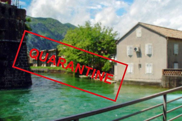 포토 JPG 해외이미지 배너 유럽 여행 백그라운드 건축양식 추상 산 건강 경고 풍경 사람없음 야외 건물 중국 긴급 도시 환경오염 중세 역사 바이러스 보호 질병 지중해 예방 감염 전염 타운 경보 구시가지 몬테네그로 백신 전염병 주목 해외202008 해외포토 건축물 건축 나라 아시아 바다 컨셉 무늬 의학 파일형식