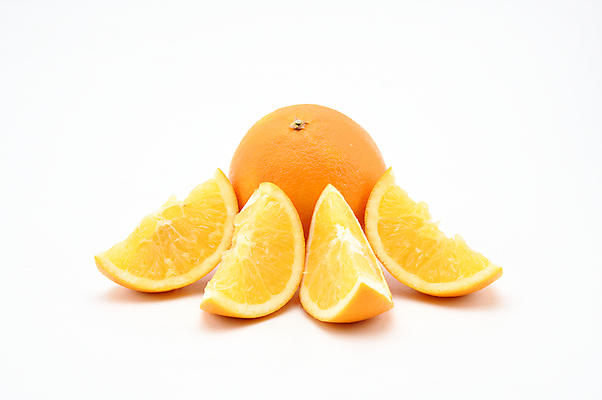 포토 JPG 해외이미지 음식 조각 백그라운드 오렌지 과일 사람없음 흰색 물방울 신선 업무 맛 상품 디자이너 자르기 슬라이스 강화 개조 해외202008 해외포토 직업 컬러 컨셉 모션 작업 파일형식