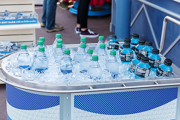 포토 JPG 해외이미지 음료 백그라운드 사람없음 물 냉동 얼음 주스 에너지 추위 흰색 신선 시원함 큐브 상쾌 부드러움 냉각기 소다 해외202008 얼림 해외포토 자연요소 감정 컬러 컨셉 감각 파일형식