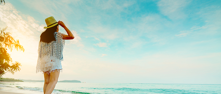 포토 JPG 해외이미지 나무 백인 구름 모델 모자 라이프스타일 응시 여자 행복 모래 바다 섬 여행 백그라운드 생각 하늘 휴가 휴식 한명 사람 동양인 야외 물 여름 파란색 햇빛 태양 일출 일몰 만 파라다이스 해외202008 해외포토 자연요소 서양인 식물 1 시선 잡화 계절 감정 컬러 컨셉 인종 생활 노을 파일형식