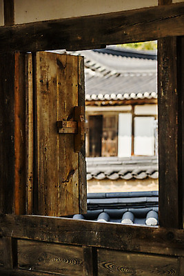 포토 JPG 주간 여행 창문 한옥 풍경 사람없음 야외 관광지 문 경상북도 국내여행 고택 국내포토 영양군 자연요소 한국전통 건축물 고건축 경상도 파일형식